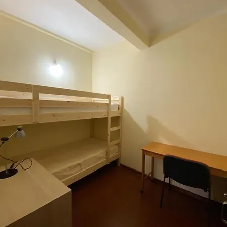 Andar Moradia Com Terraco E Patio. Daire Braga