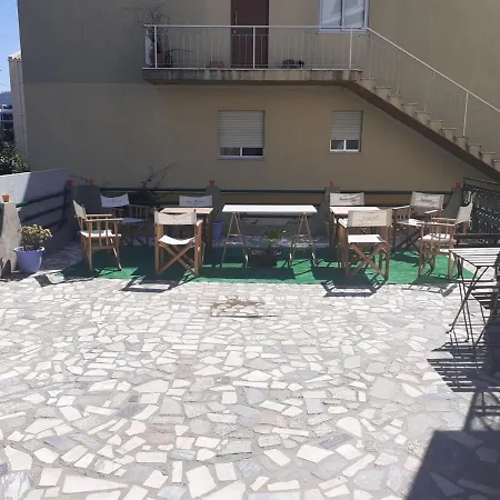 Daire Andar Moradia Com Terraco E Patio. Braga