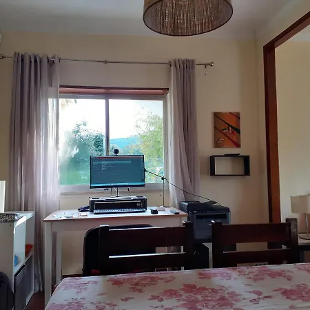 Andar Moradia Com Terraco E Patio. *